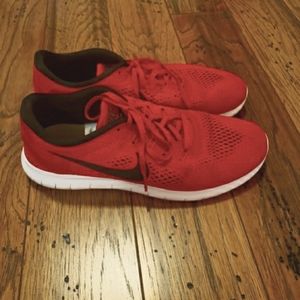 Nike Free RN / University Red *Sz 12 Running Shoes